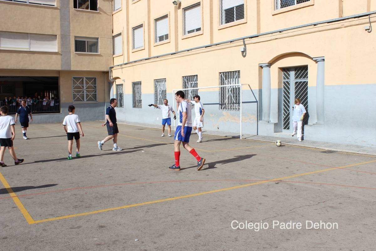 2014 03 18 FUTBITO ALUMNOS PRIMARIA PADRES (53)